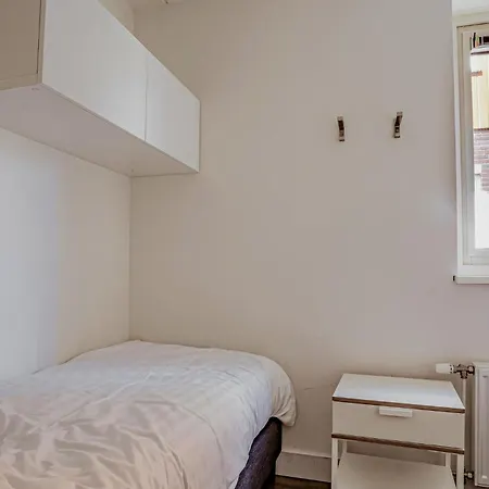 3 Bedroom In * Uitgeest